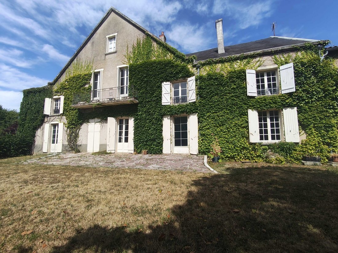 Estate in Chasseneuil-sur-Bonnieure, Nouvelle-Aquitaine, France 4 - 18452531