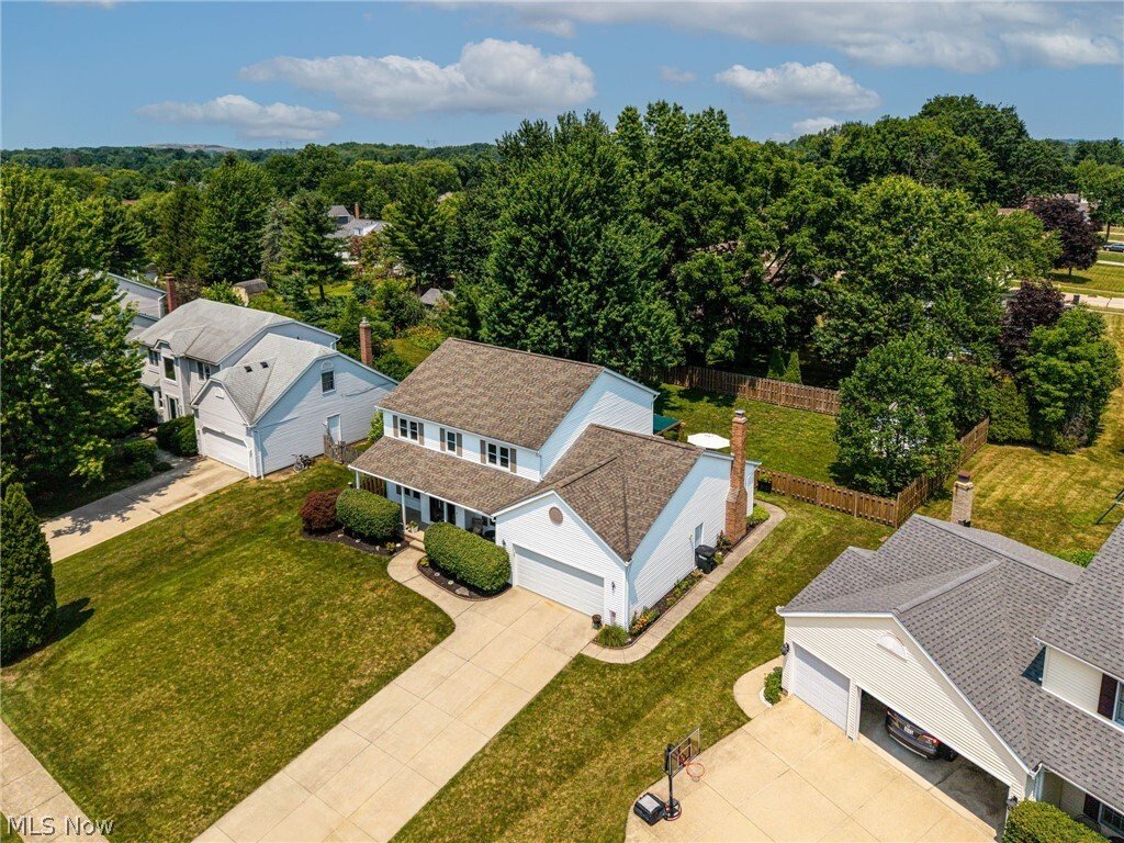 House in Solon, Ohio, United States 4 - 18446093