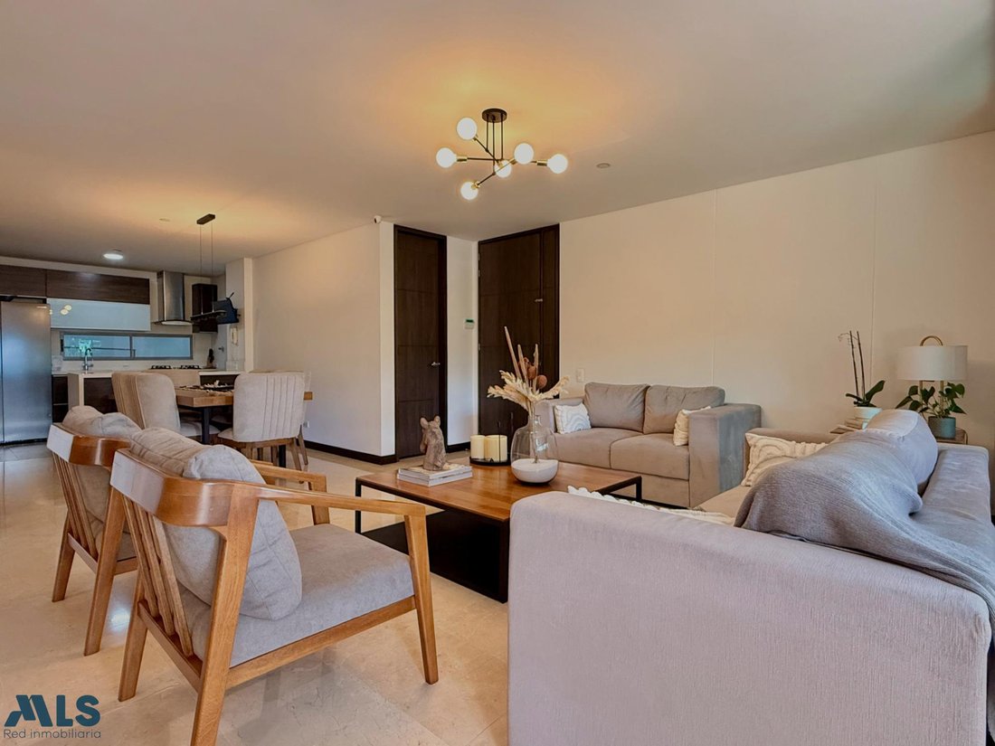 Apartment in Medellín, Antioquia, Colombia 2 - 18446886