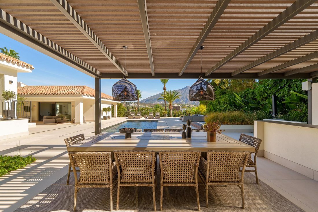 Villa in Nueva Andalucia, Marbella, Spain 2 - 18446516