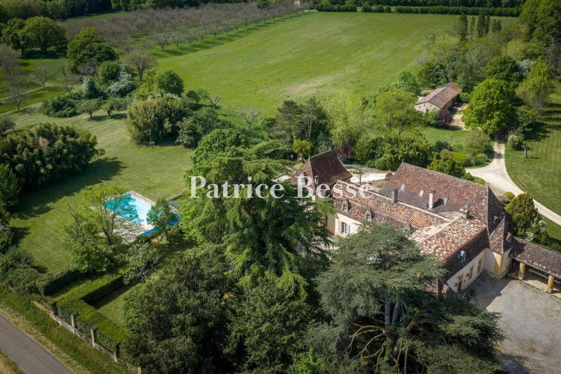 Terreno en Lalinde, Nueva Aquitania, Francia 2 - 18449943