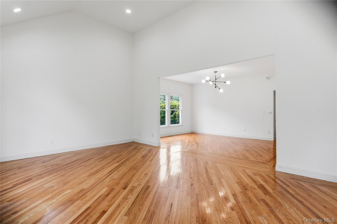 House in Greenvale, New York, United States 3 - 18451374