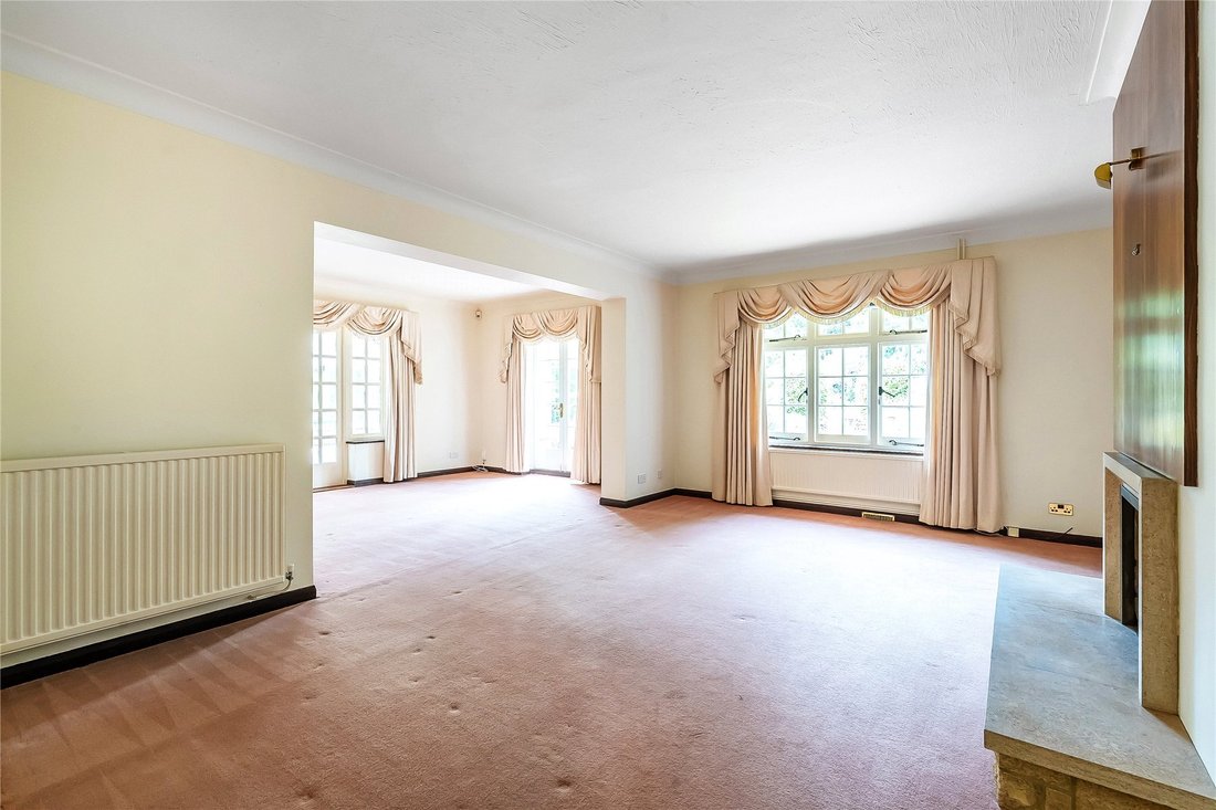 House in Maybury, Woking, England 5 - 18446092