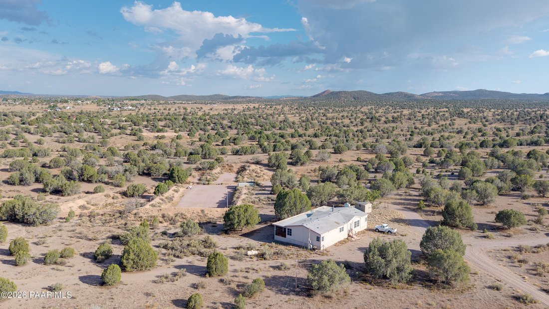 Paulden, Arizona, United States 2 - 17972165
