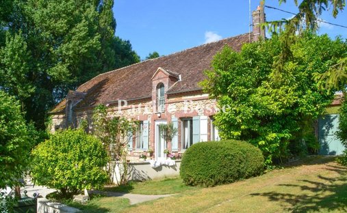 Farm Ranch in Traînel, Grand Est, France 1
