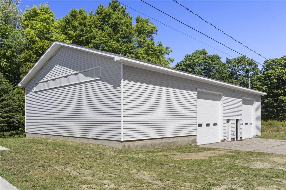 House in Frankfort, Michigan, United States 4 - 18450260