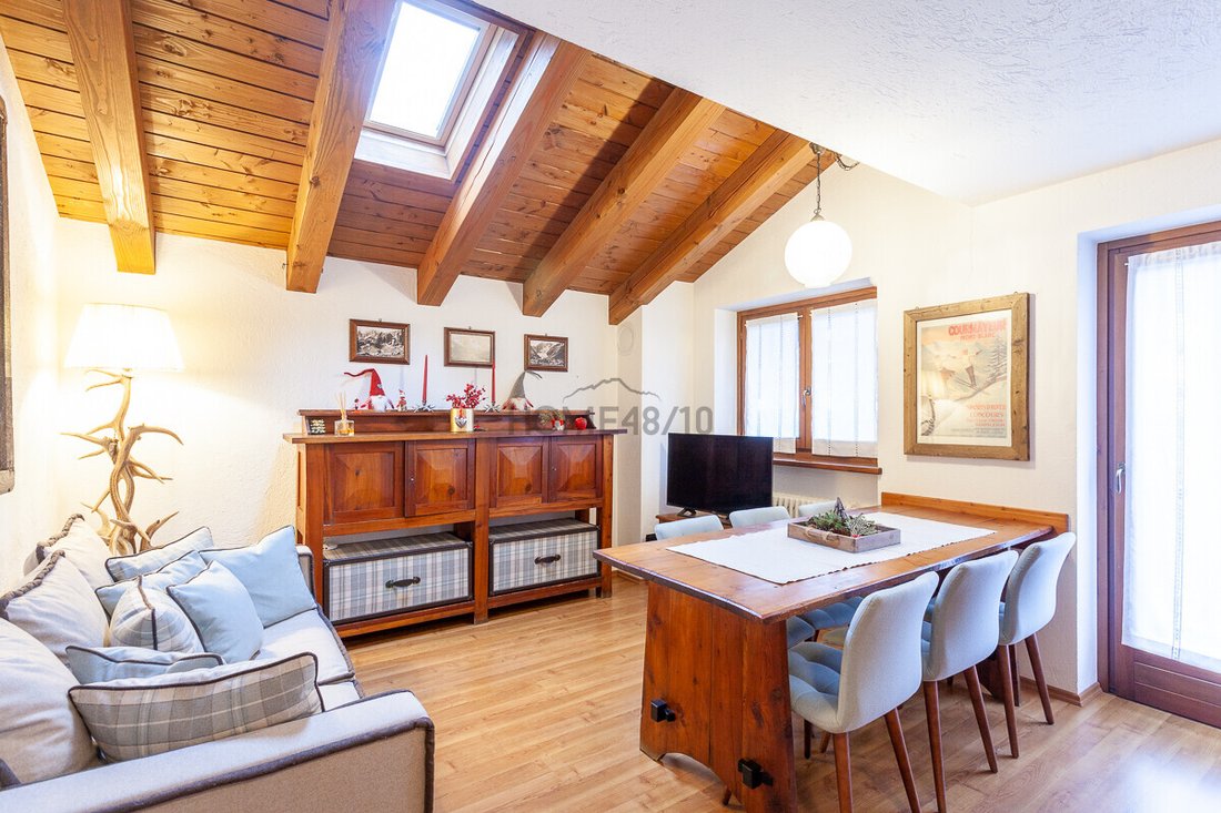 Chalet in Courmayeur, Aosta Valley / Vallée d'Aoste, Italy 2 - 18446159