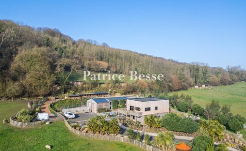 House in Pont-l'Évêque, Normandy, France 1