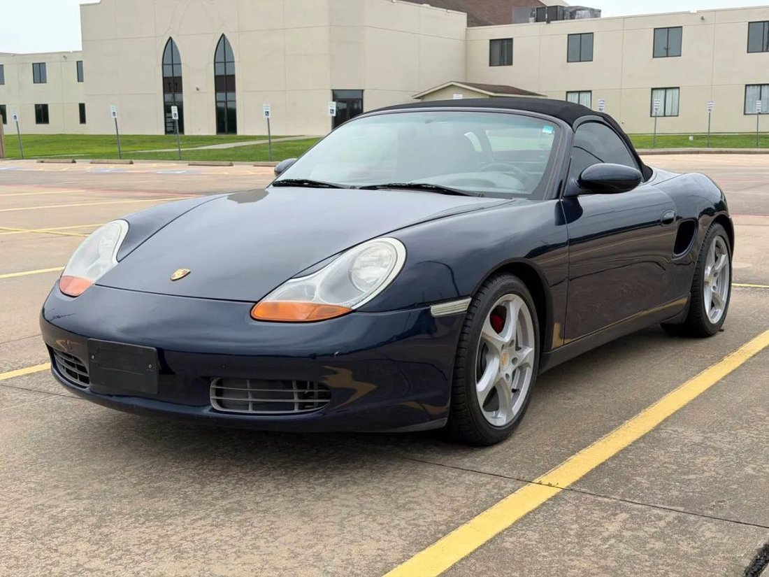 Cabriolet in Houston, TX, United States 3 - 18448120