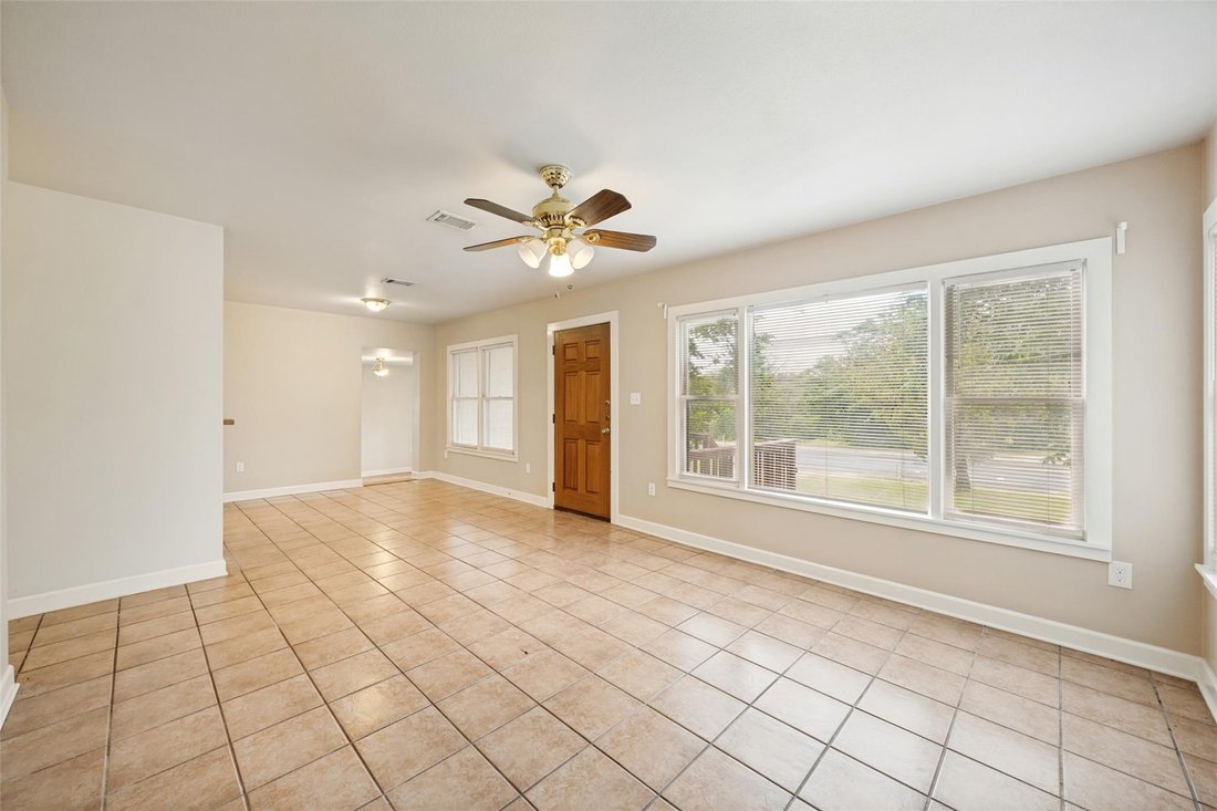 House in Austin, Texas, United States 5 - 18450198