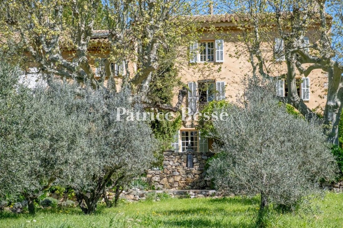 House in Le Val, Provence-Alpes-Côte d'Azur, France 1 - 18449998