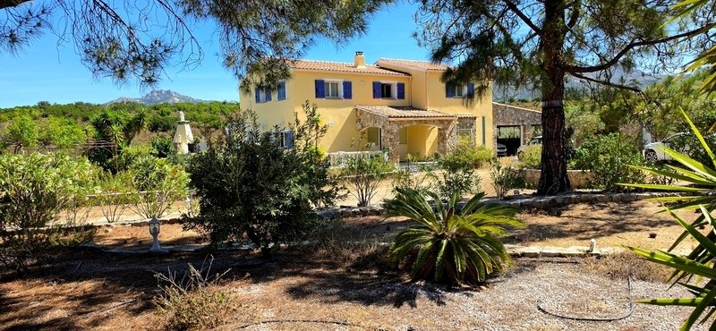Villa a Calenzana, Corsica, Francia 3 - 18404339
