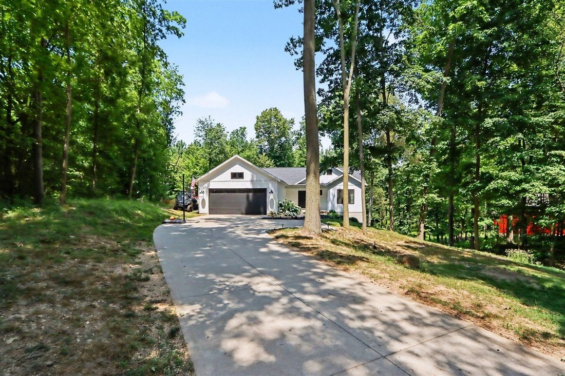 House in Allegan, Michigan, United States 3 - 18308372