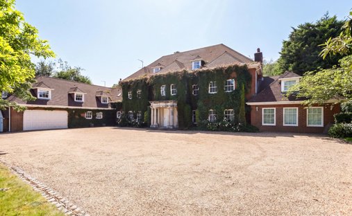 Casa a Oxshott, Elmbridge, Inghilterra 1
