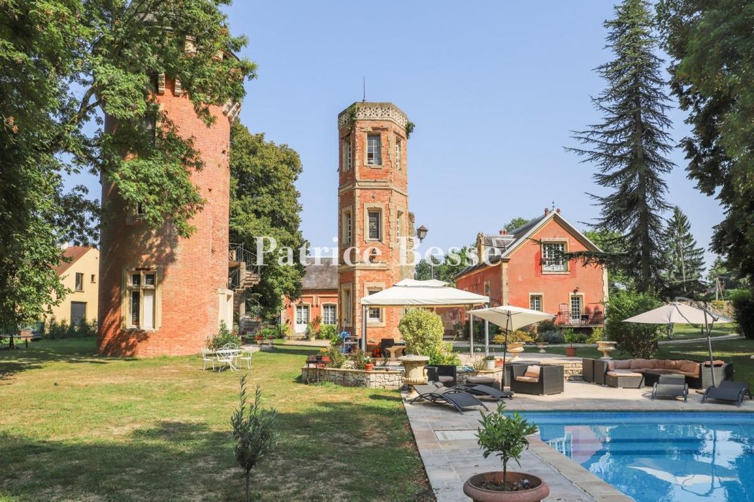 House in Morigny-Champigny, Ile-de-France, France 1 - 18449811
