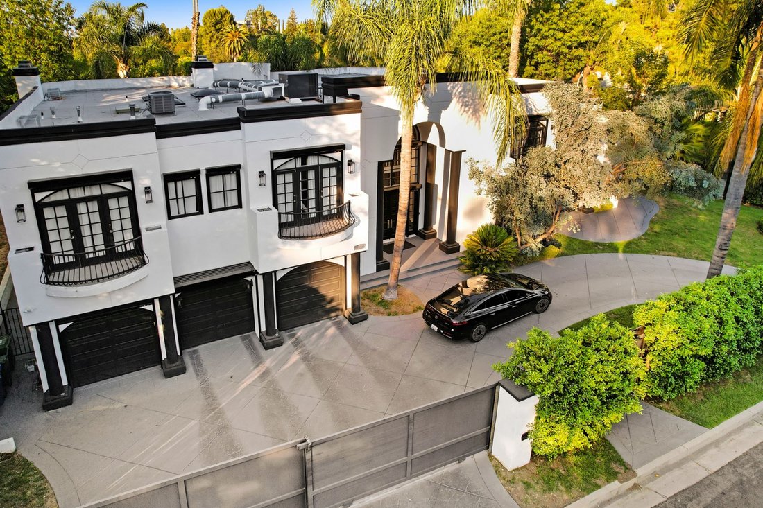 House in Los Angeles, California, United States 3 - 18451244