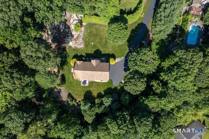 House in Seymour, Connecticut, United States 4 - 17835446