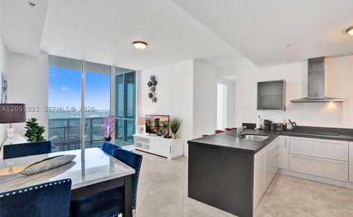 Appartement à Golden Beach, Floride, États-Unis 1