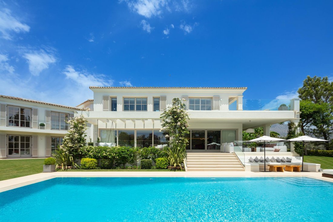 Villa in Nueva Andalucia, Marbella, Spain 1 - 18446483
