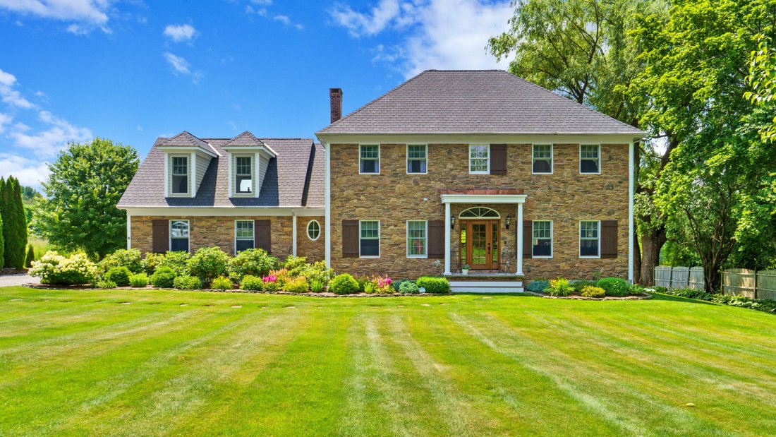 House in Lee, Massachusetts, United States 2 - 18448019