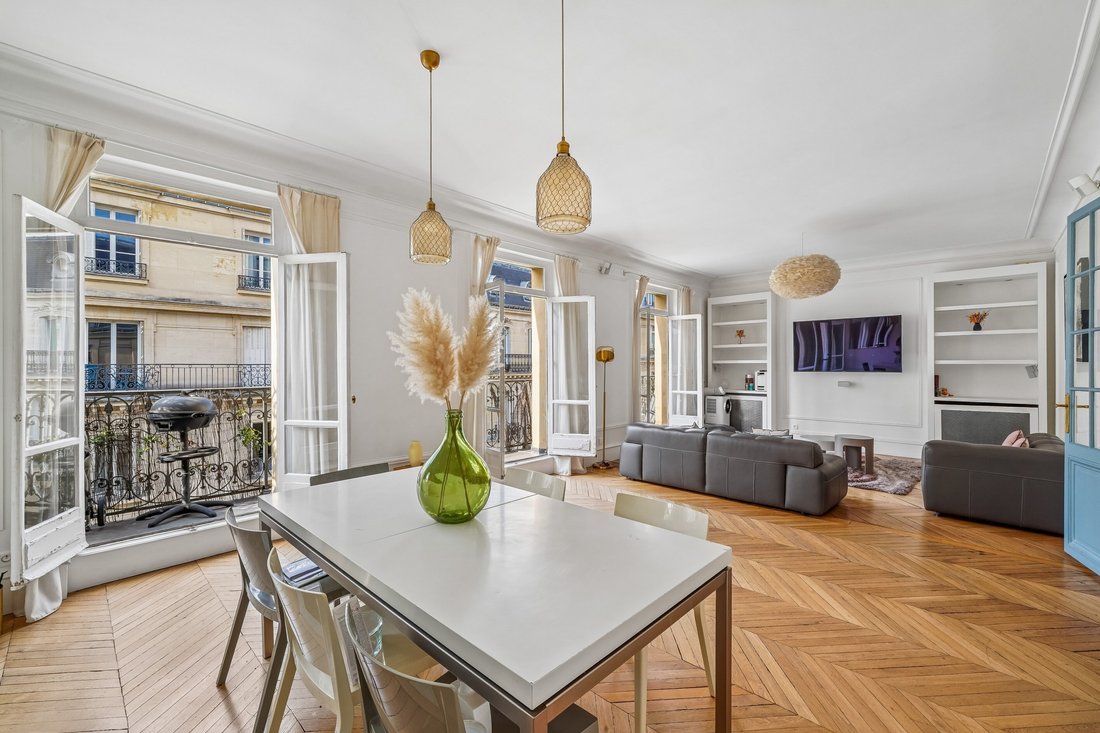 Apartment in Cambronne-Garibaldi, Paris 15e Arrondissement, Paris 1 - 16406387