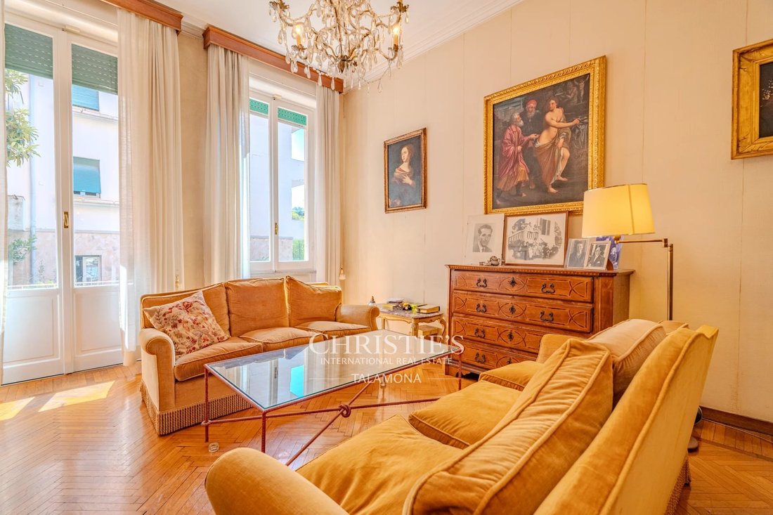 Apartment in Medio Levante, Genoa, Liguria 1 - 18448047