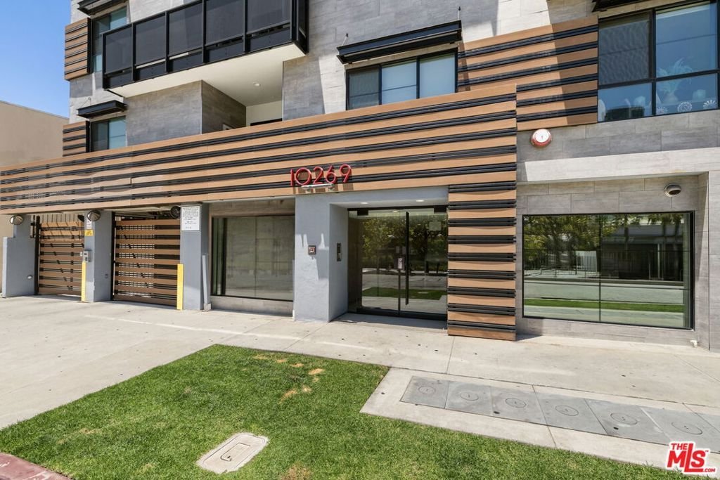 Condo in Los Angeles, California, United States 2 - 18449817