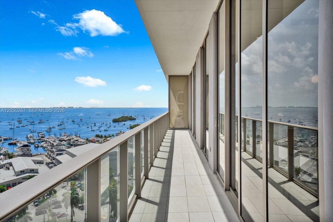 Condo in Miami, Florida, United States 3 - 18451263
