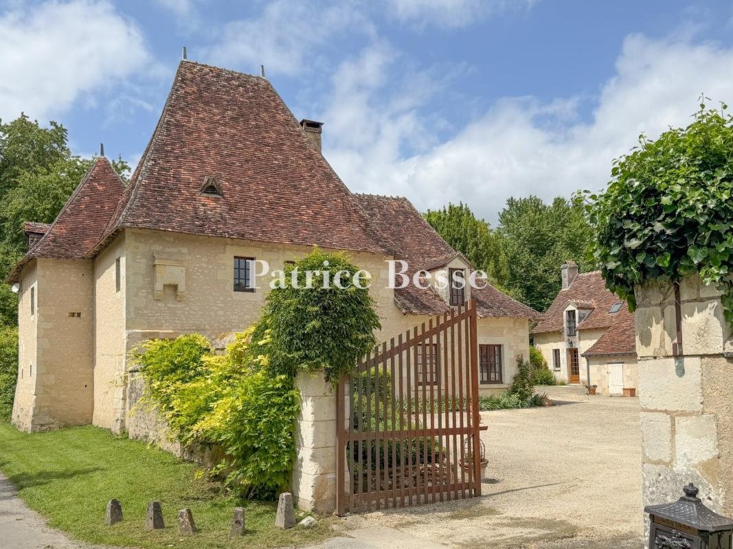 House in La Roche-Posay, Nouvelle-Aquitaine, France 1 - 18448962