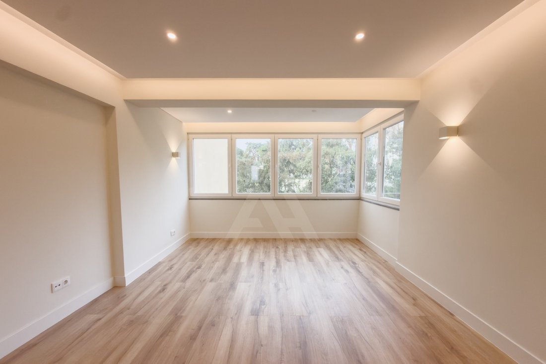 Apartment in Estoril, Cascais e Estoril, Lisbon 4 - 18447980