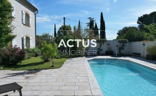 House in Lamanon, Provence-Alpes-Côte d'Azur, France 1