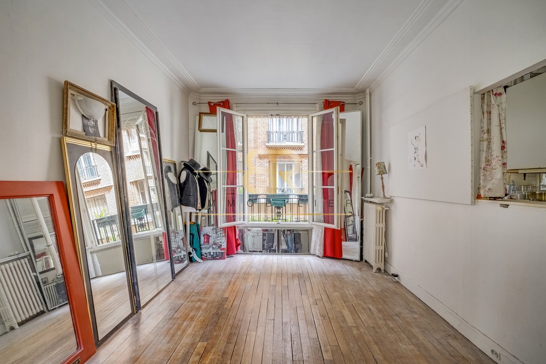 Apartment in Pereire-Malesherbes, Paris 17e Arrondissement, Paris 4 - 18450068