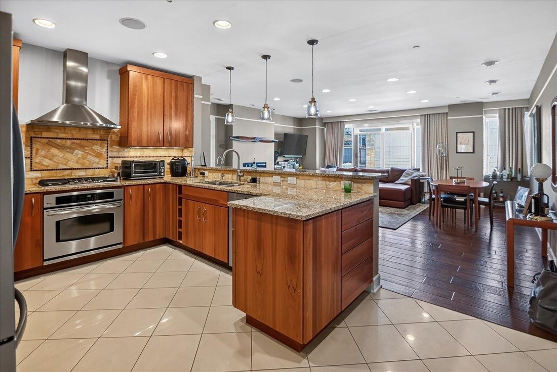 Condo in Madison, Wisconsin, United States 4 - 18448552