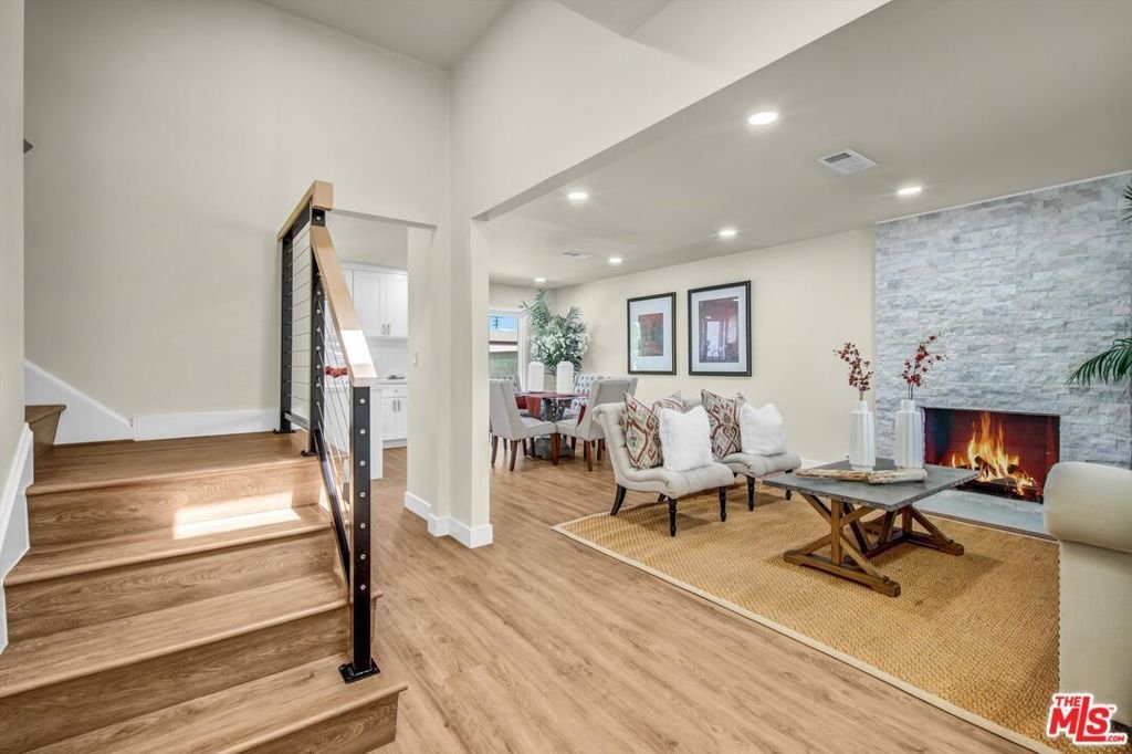 House in Carson, California, United States 3 - 18449856