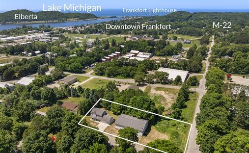 House in Frankfort, Michigan, United States 1