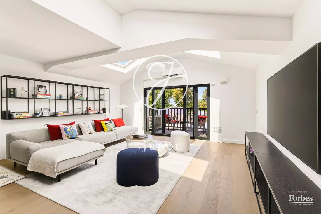 Apartment in Buzenval, Garches, France 2 - 18445936
