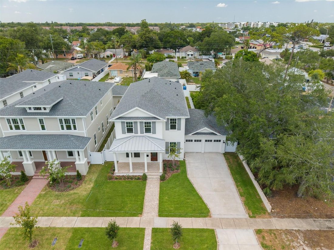 House in St. Petersburg, Florida, United States 4 - 17550693