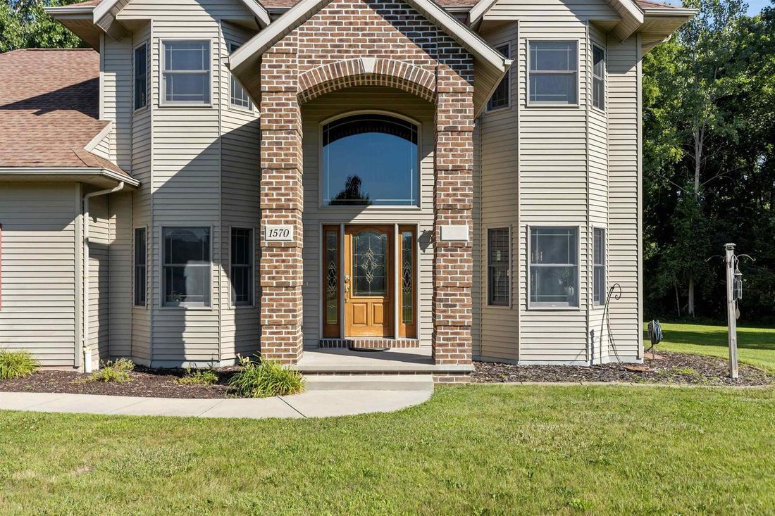 House in Oshkosh, Wisconsin, United States 5 - 18449203