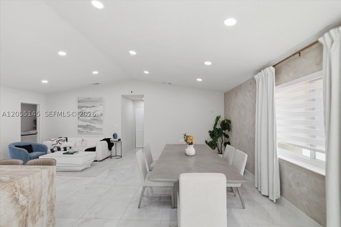 House in Miami, Florida, United States 4 - 18449446