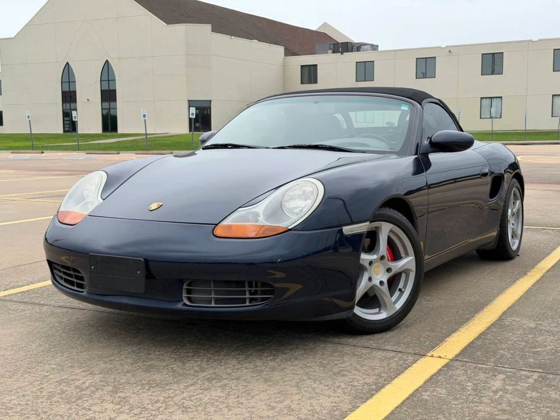 Cabriolet in Houston, TX, United States 1 - 18448120
