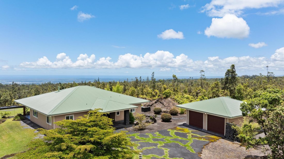 House in Hilo, Hawaii, United States 1 - 18449074