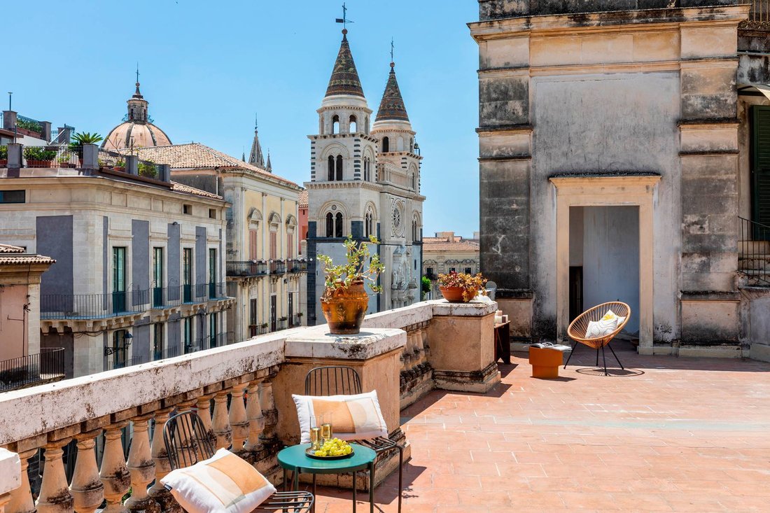 Apartment in Historic Center, Acireale, Sicily 1 - 18452376