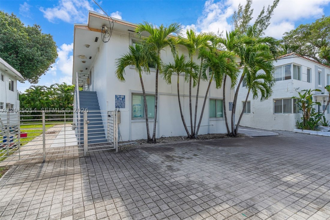 Miami, Florida, United States 1 - 18449486