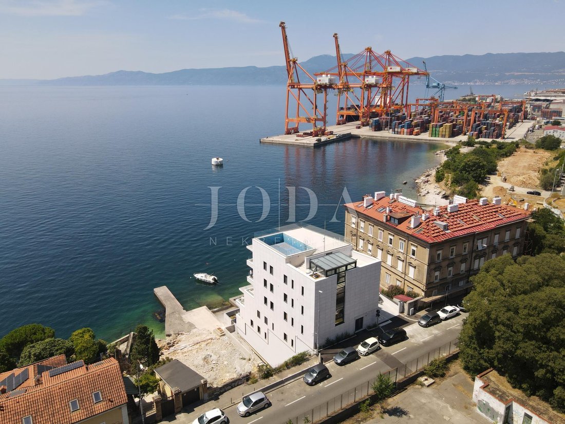 Apartment in Mjesni odbor Pecine, Grad Rijeka, Primorje-Gorski Kotar County 3 - 18451286
