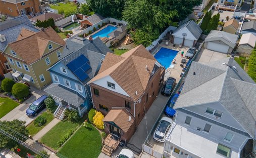 House in New York, New York, United States 1