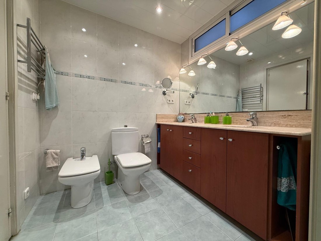 Apartment in Eixample, Barcelona, Spain 4 - 18446914