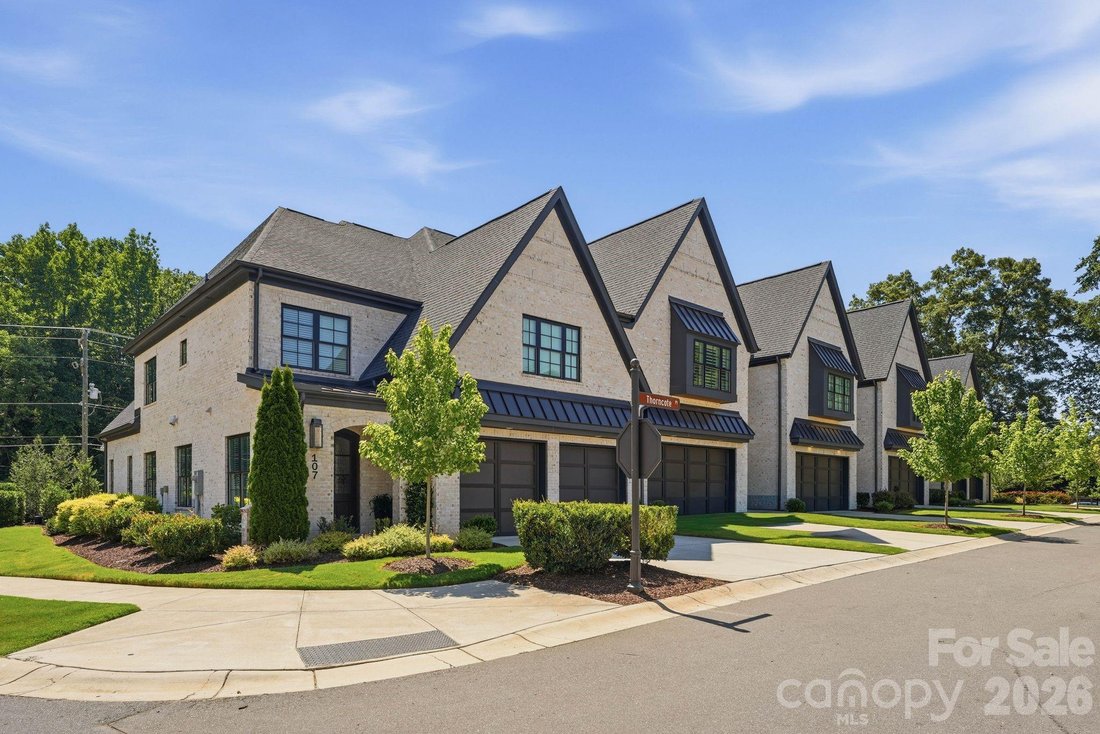 Townhouse in Charlotte, North Carolina, United States 2 - 18448447