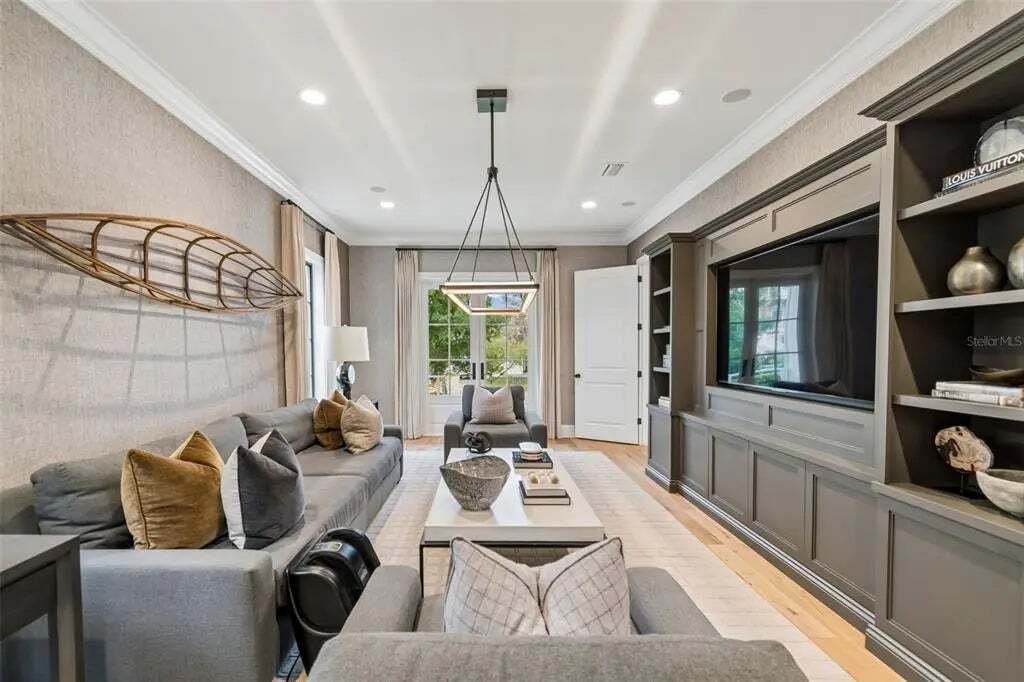 House in Tampa, Florida, United States 5 - 18452306