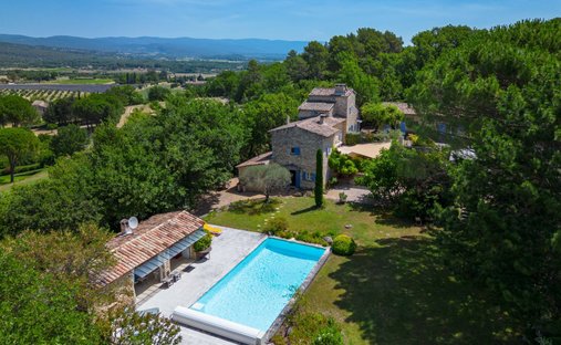 Anwesen in Gordes, Provence-Alpes-Côte d'Azur, Frankreich 1