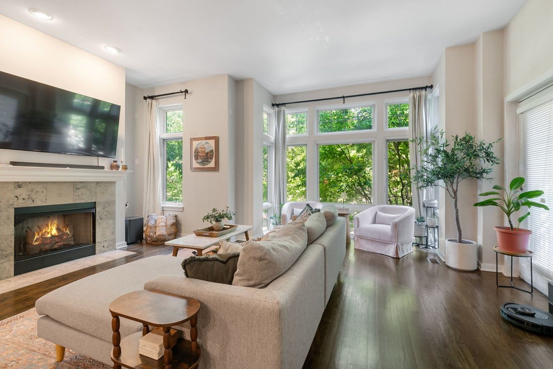 Condo in Chicago, Illinois, United States 2 - 18450641